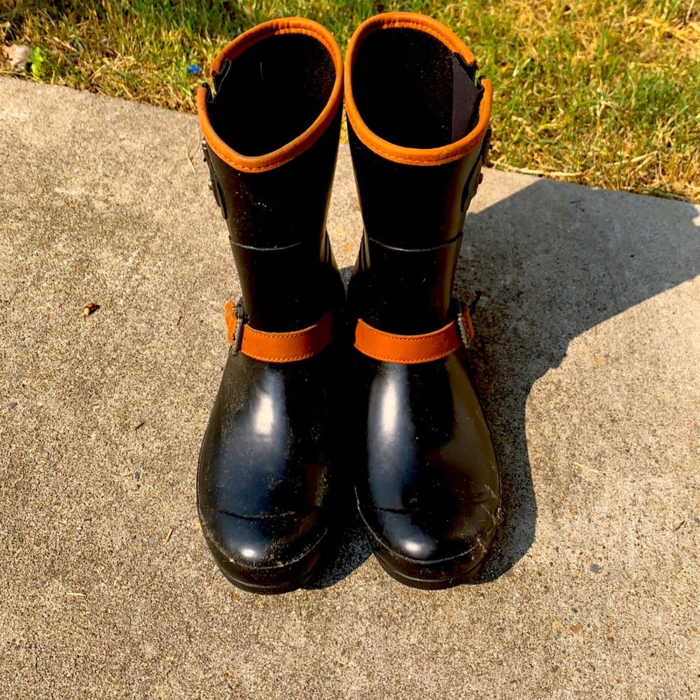 Rain boots